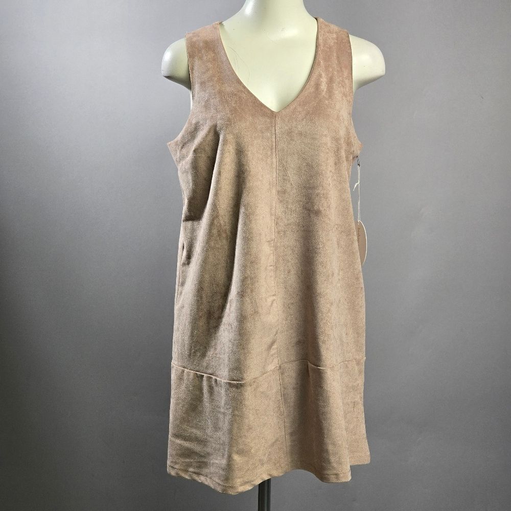 bishop + young Soft Beige Garment (Rack7)